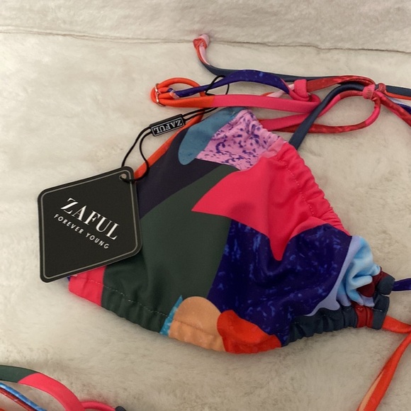 Zaful Women’s Very Sexy High Cut Bikini Set Size 6 - Picture 4 of 8